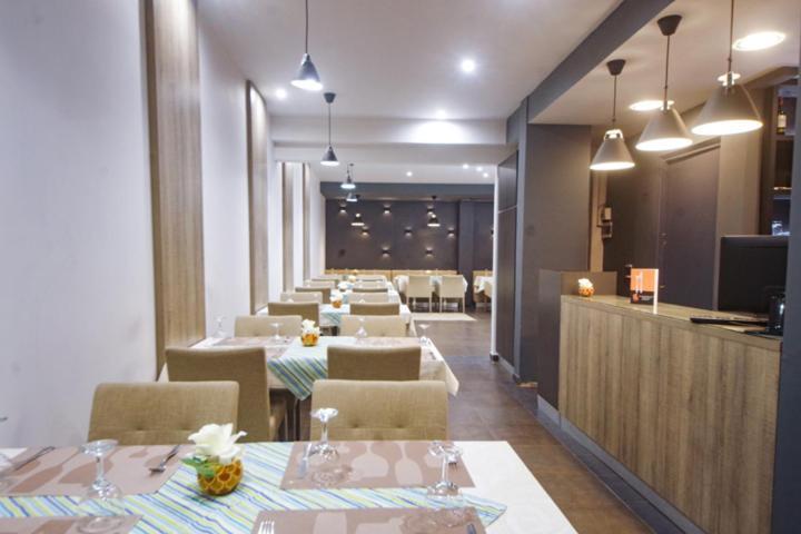 Hotel Nina Дакар Екстериор снимка