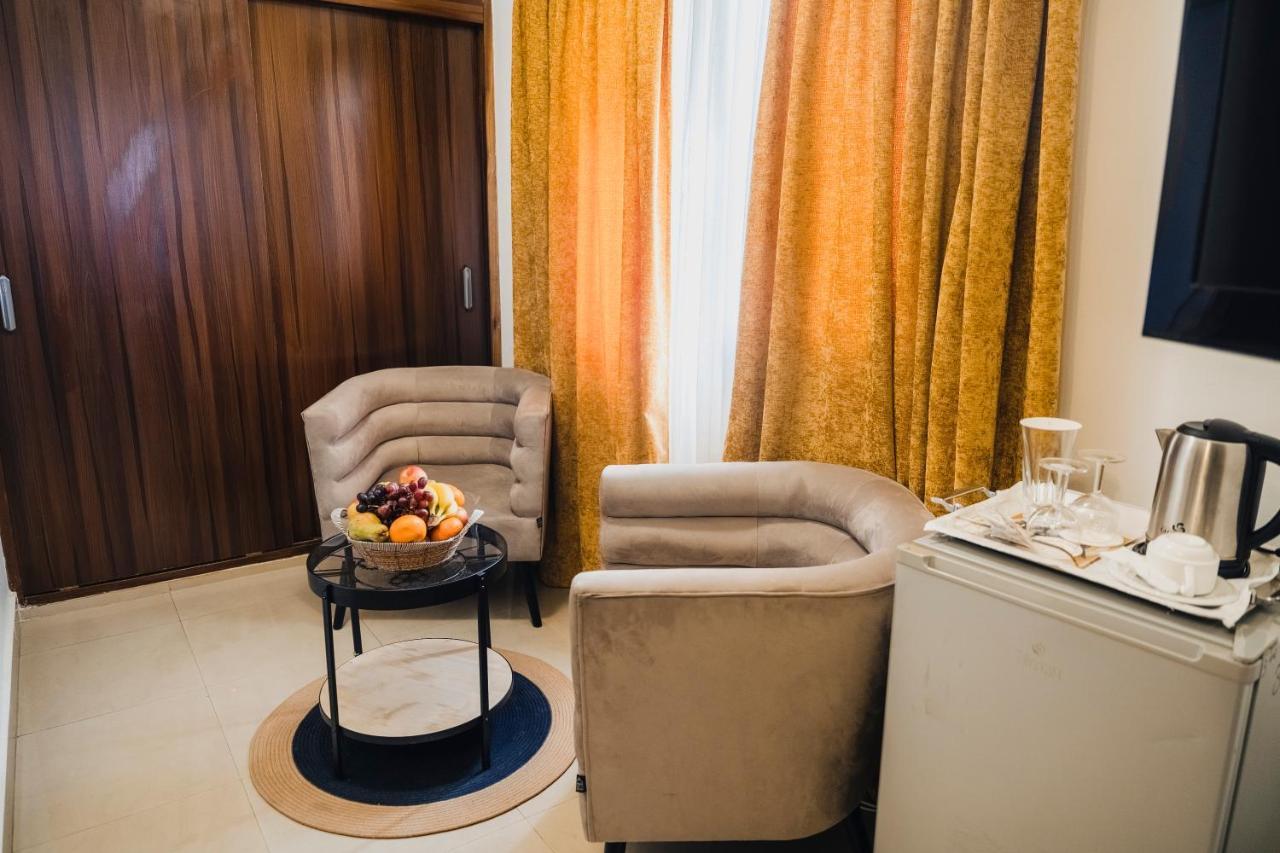 Hotel Nina Дакар Екстериор снимка